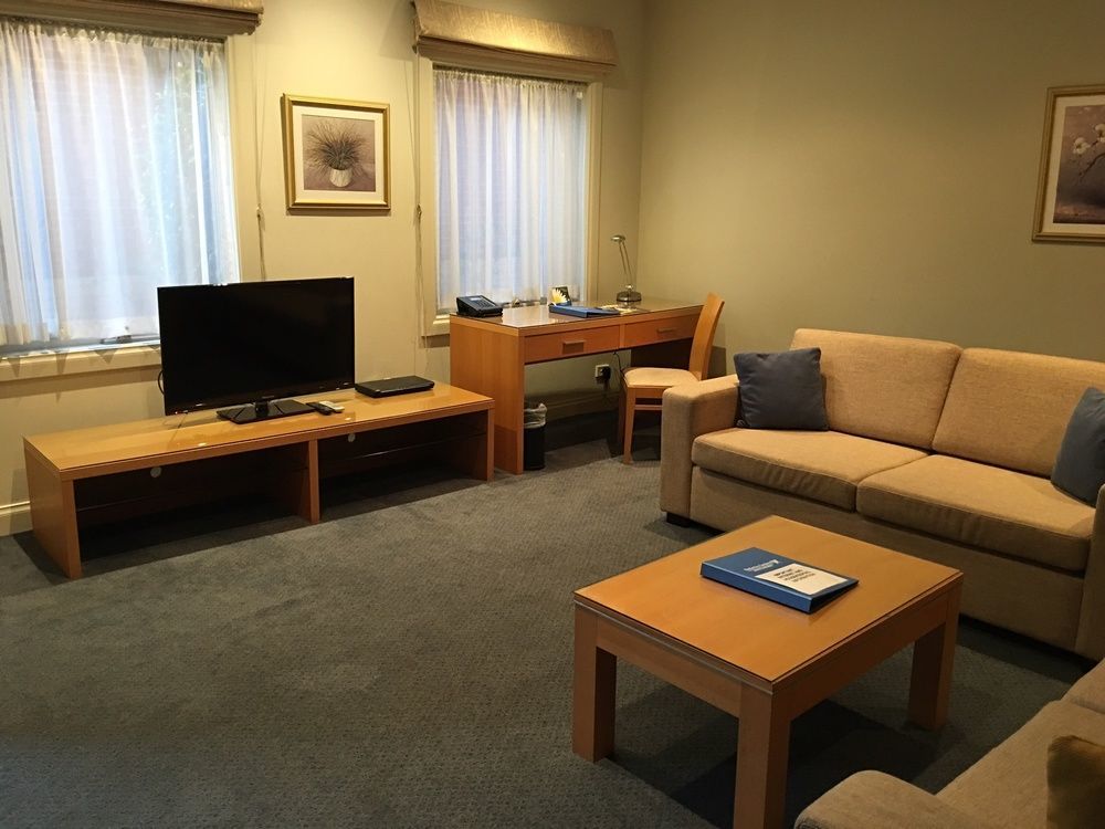 Hotel Kimberley Gardens Hotel, Serviced And Serviced Melbourne