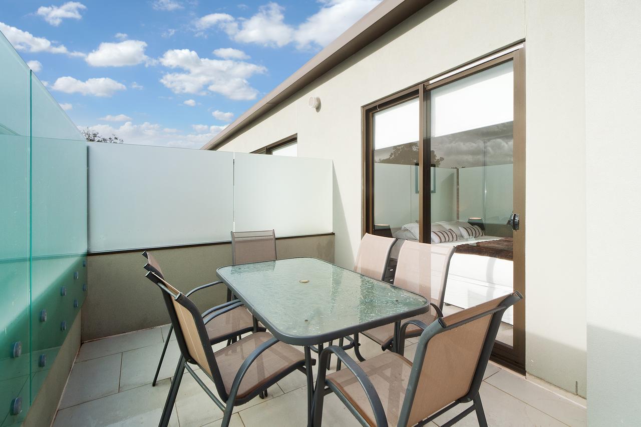 Espresso - Smart Modern In St Kilda Apartment