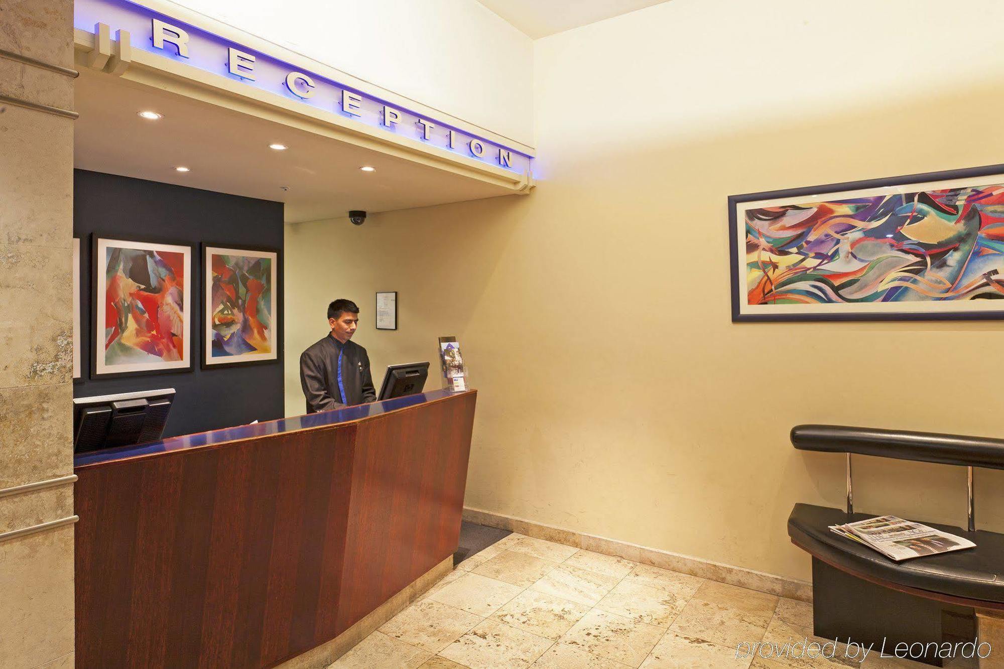 Causeway On The Mall Hotel
