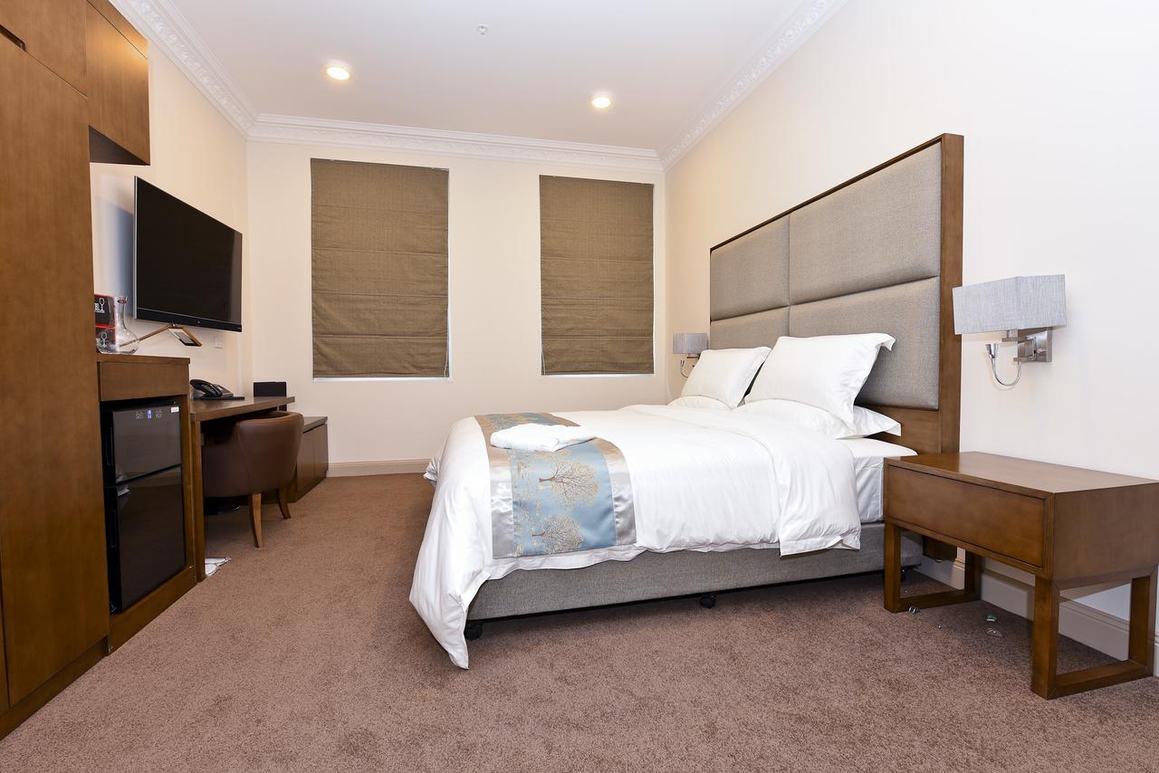 Hotel Clarendon