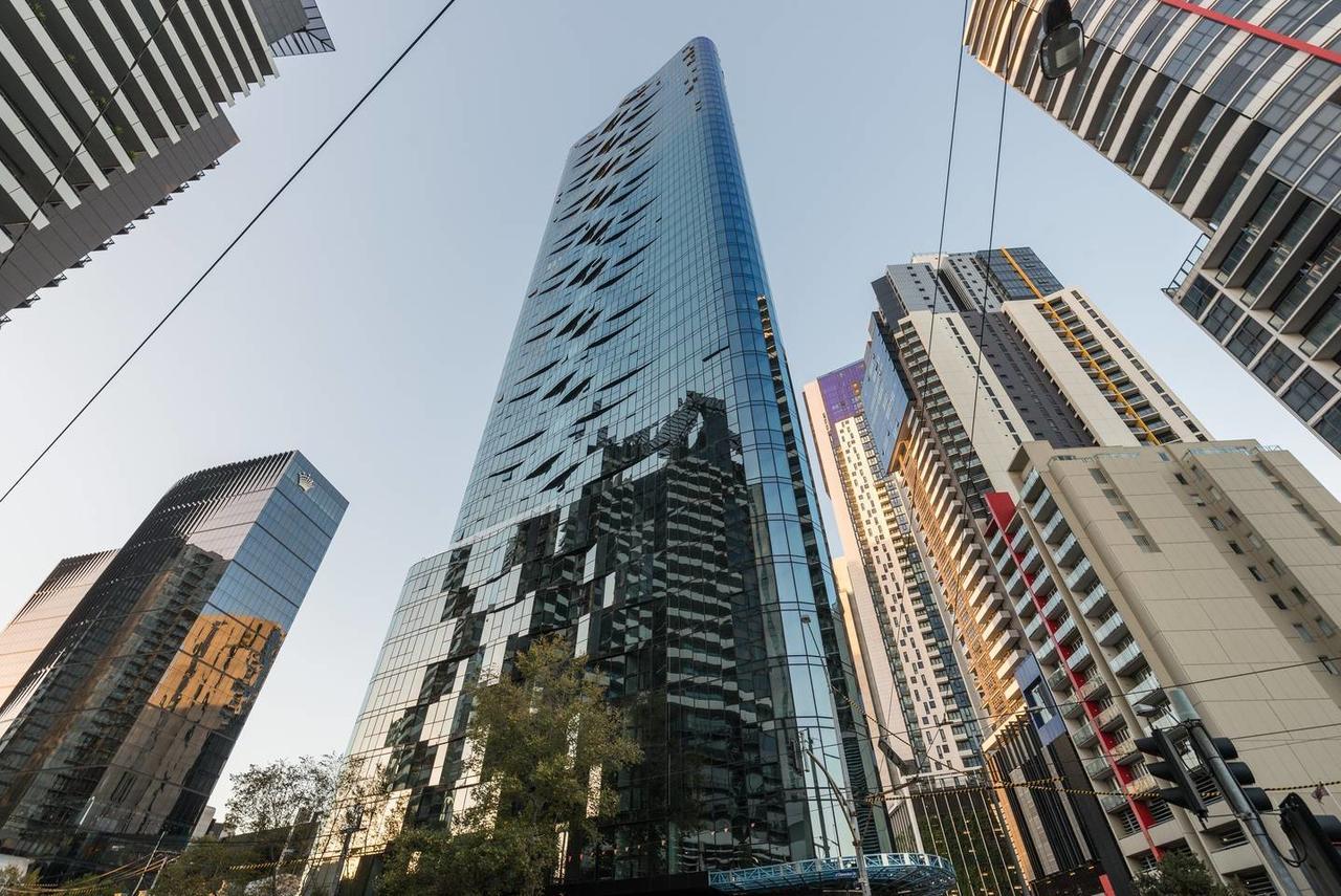 Shadow Play 2bed Ocean View Melbourne
