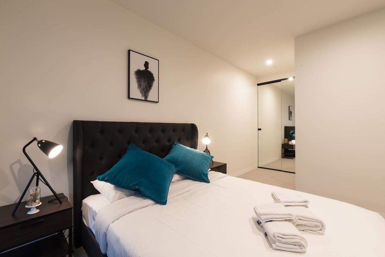 Docklands Brand New 1 Bedroom Apt@marina Tower Apartment