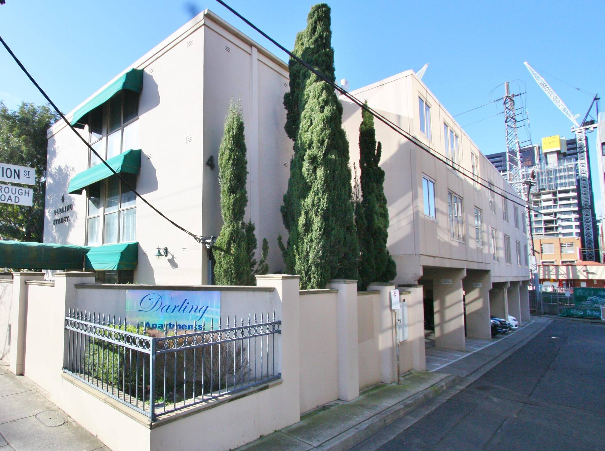 Soya Aparthotel 4*