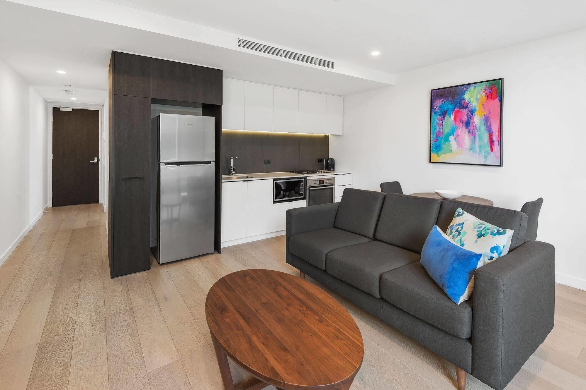 Aparthotel District South Yarra 4*