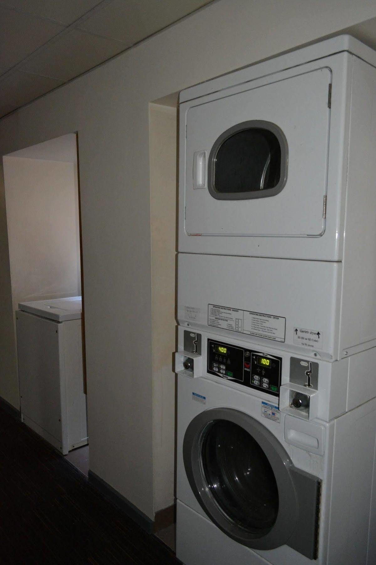 Elizabeth Hostel Melbourne