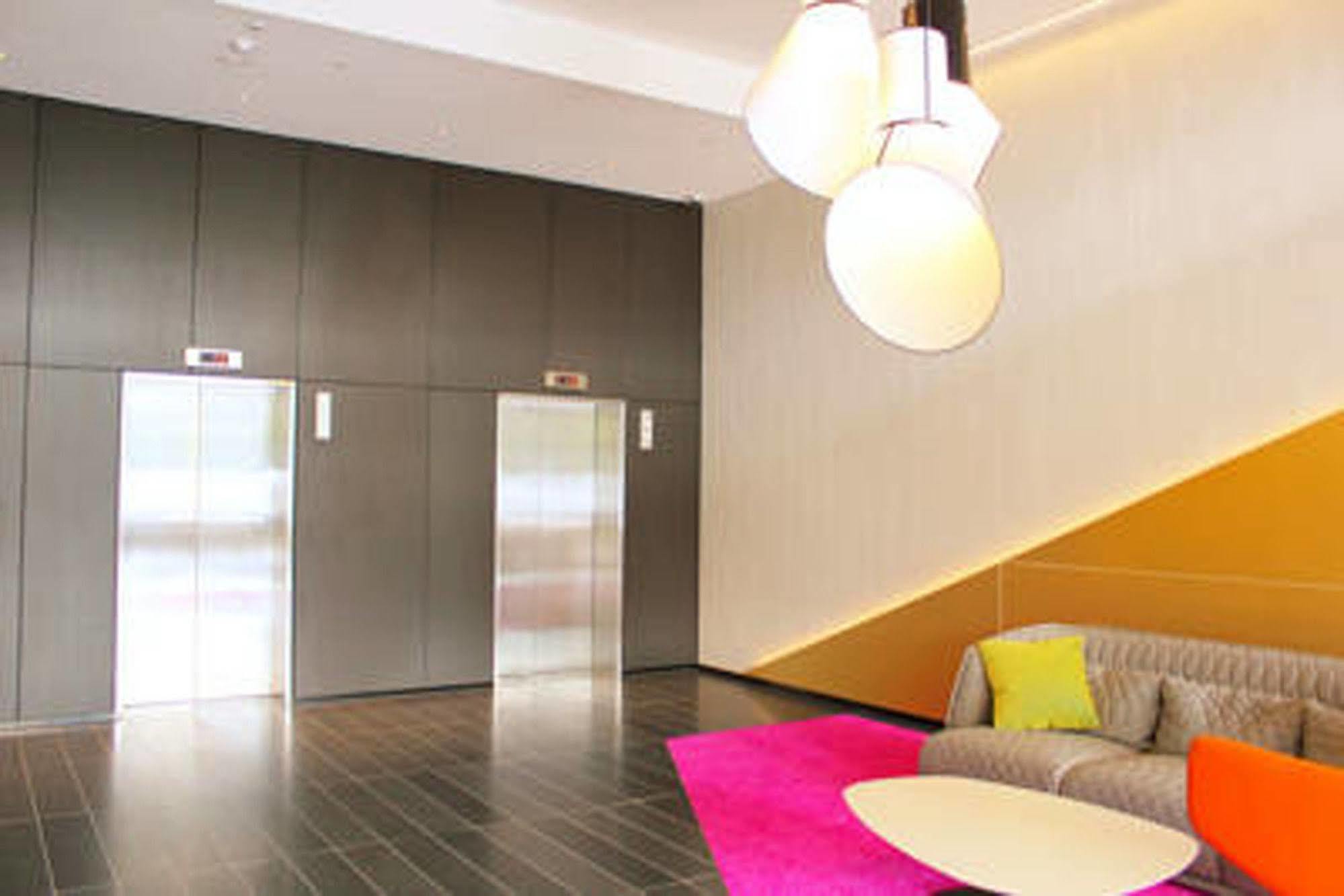 Guilfoyle Apartment