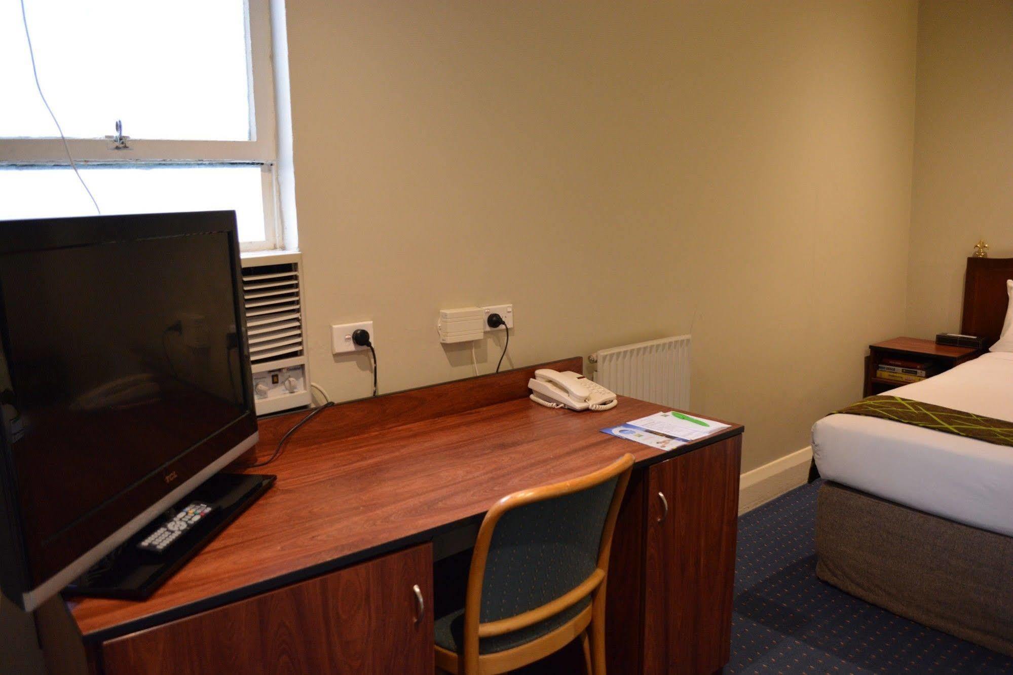 Ibis Styles Kingsgate 3*