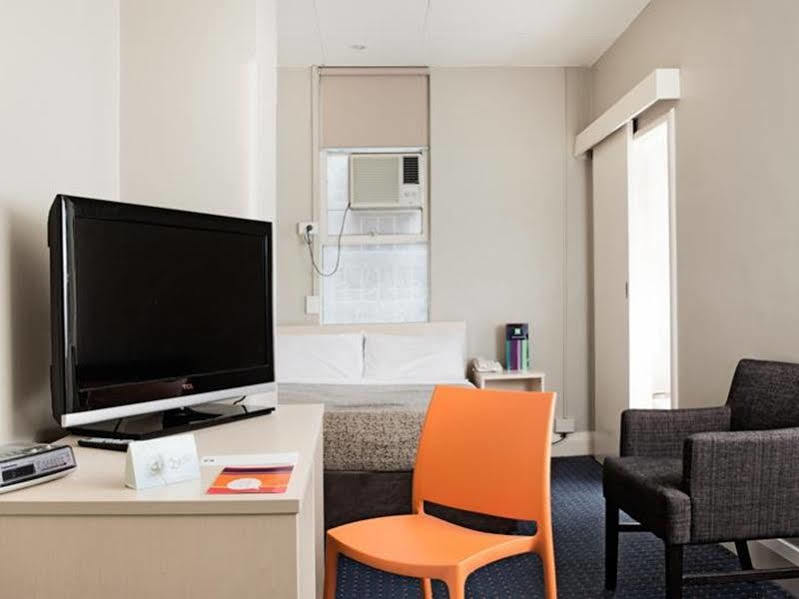 Ibis Styles Kingsgate Hotel