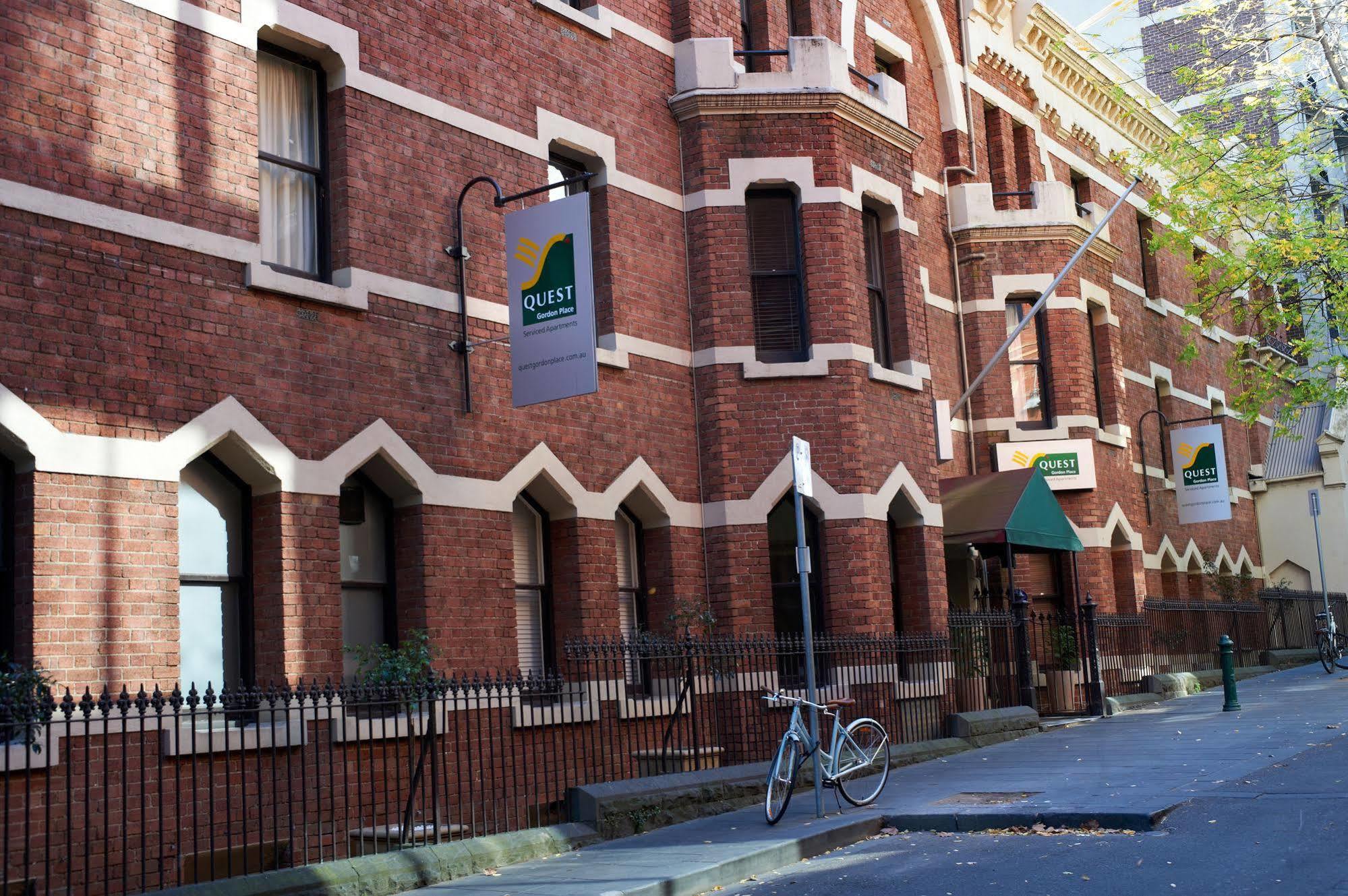 Quest Gordon Place Aparthotel 4*