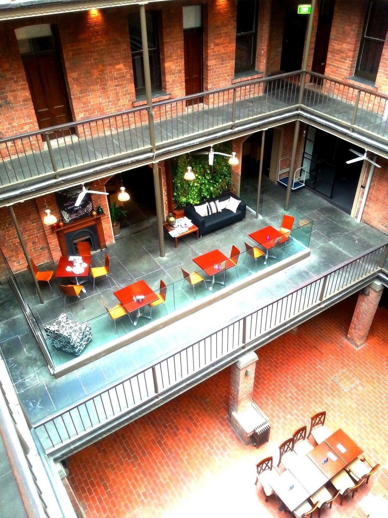 Quest Gordon Place Aparthotel Melbourne
