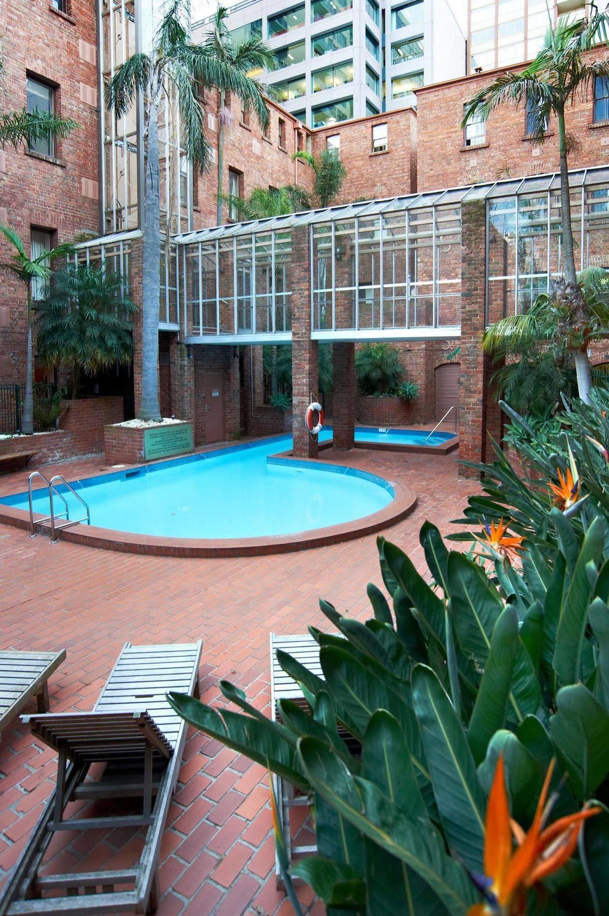 Quest Gordon Place Aparthotel Melbourne