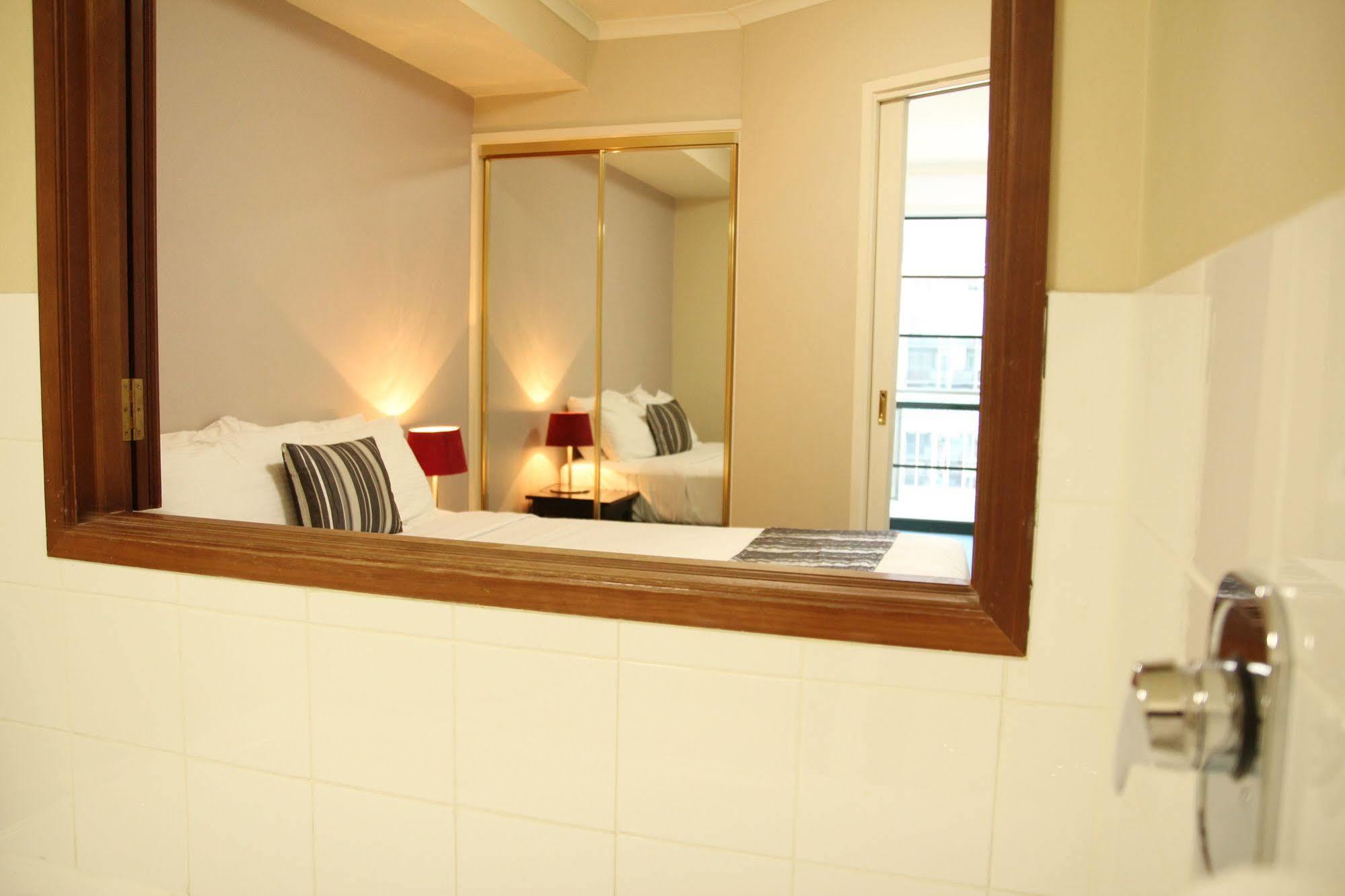 Harbourview Aparthotel 4*