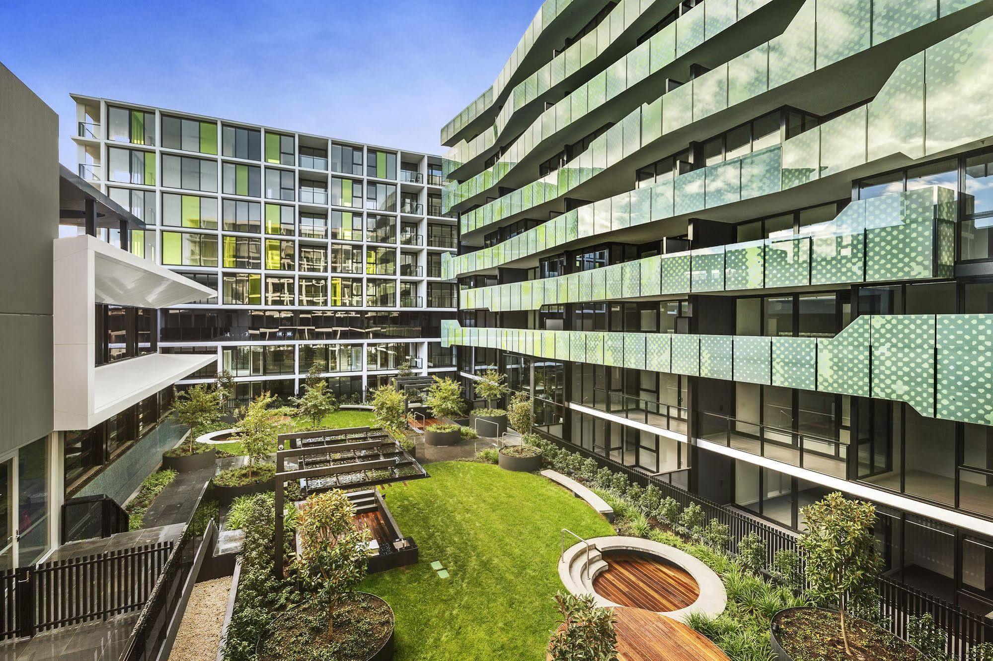 Corporate Living Abbotsford Aparthotel