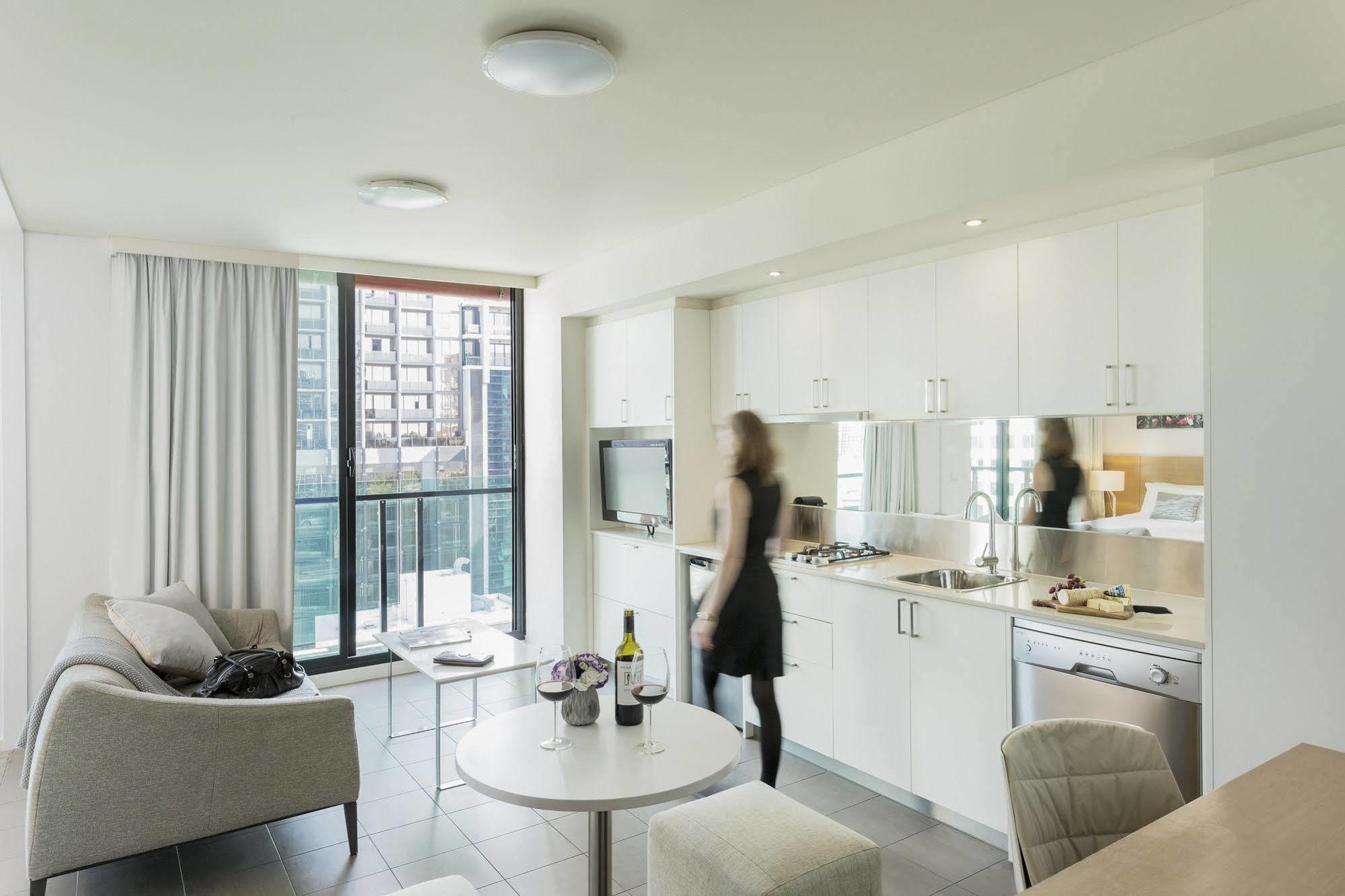 Fraser Place Apartment *