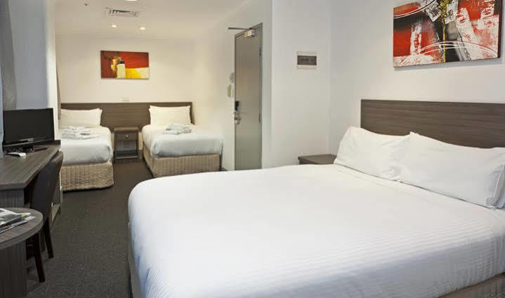 Causeway On The Mall Hotel Melbourne