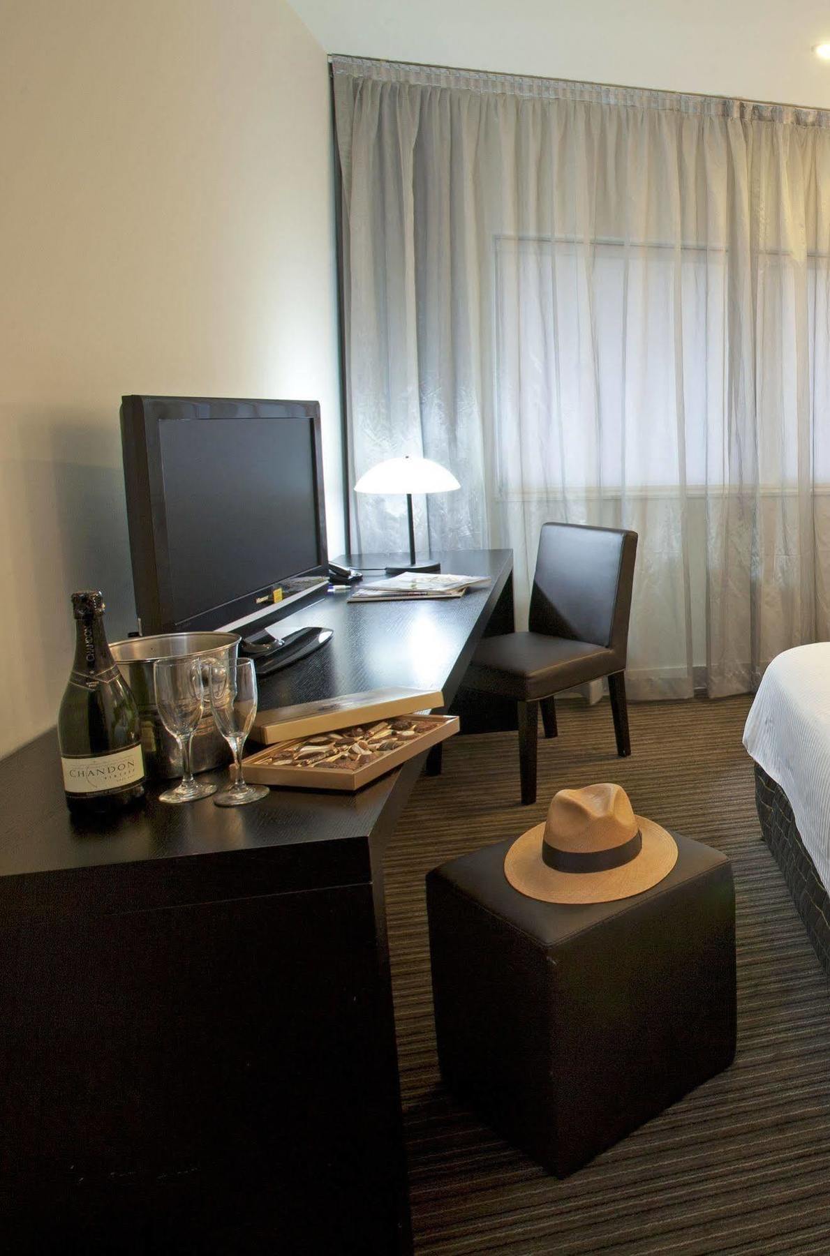 Causeway 353 Hotel Melbourne