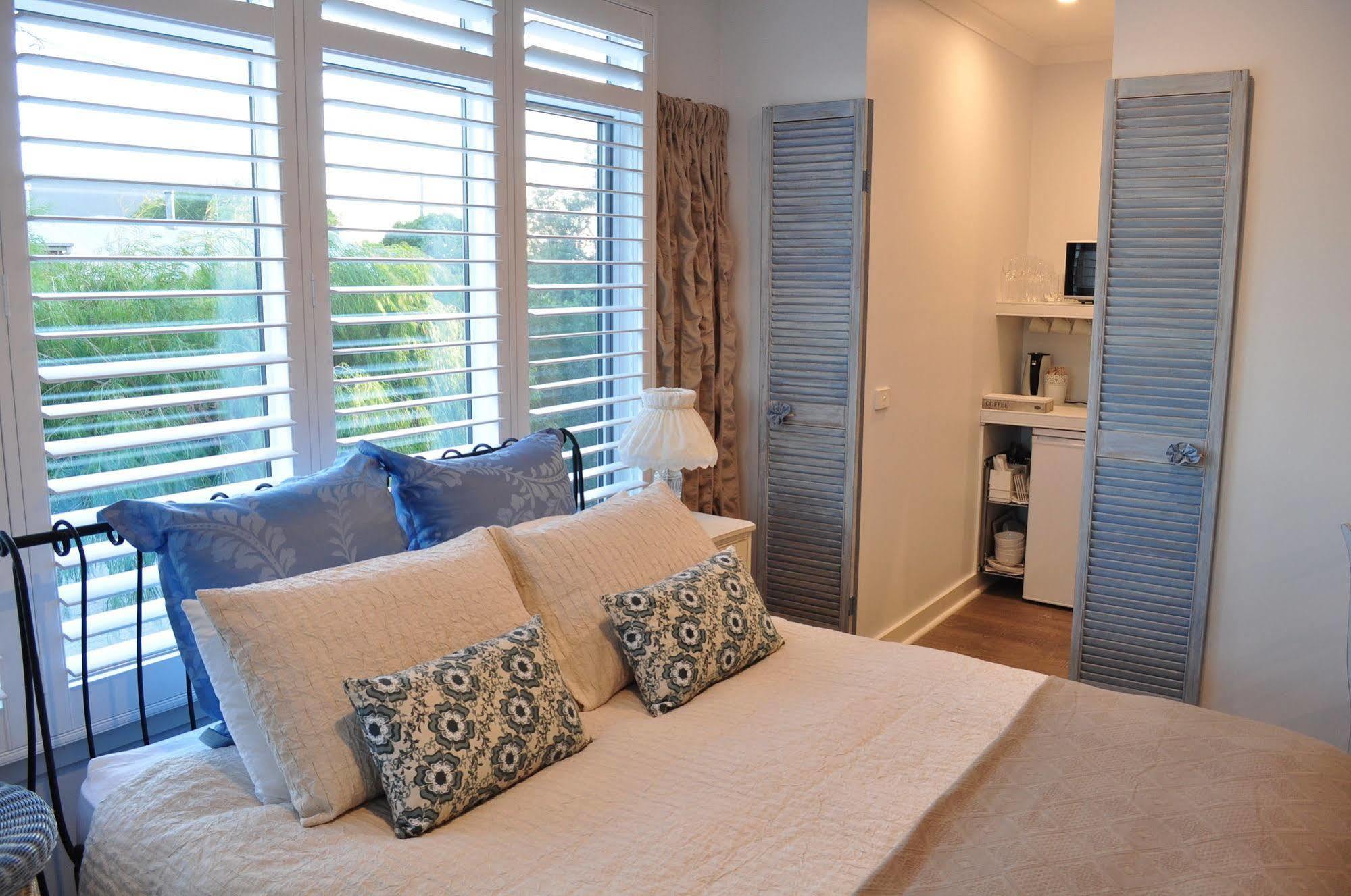 Sailaway House
