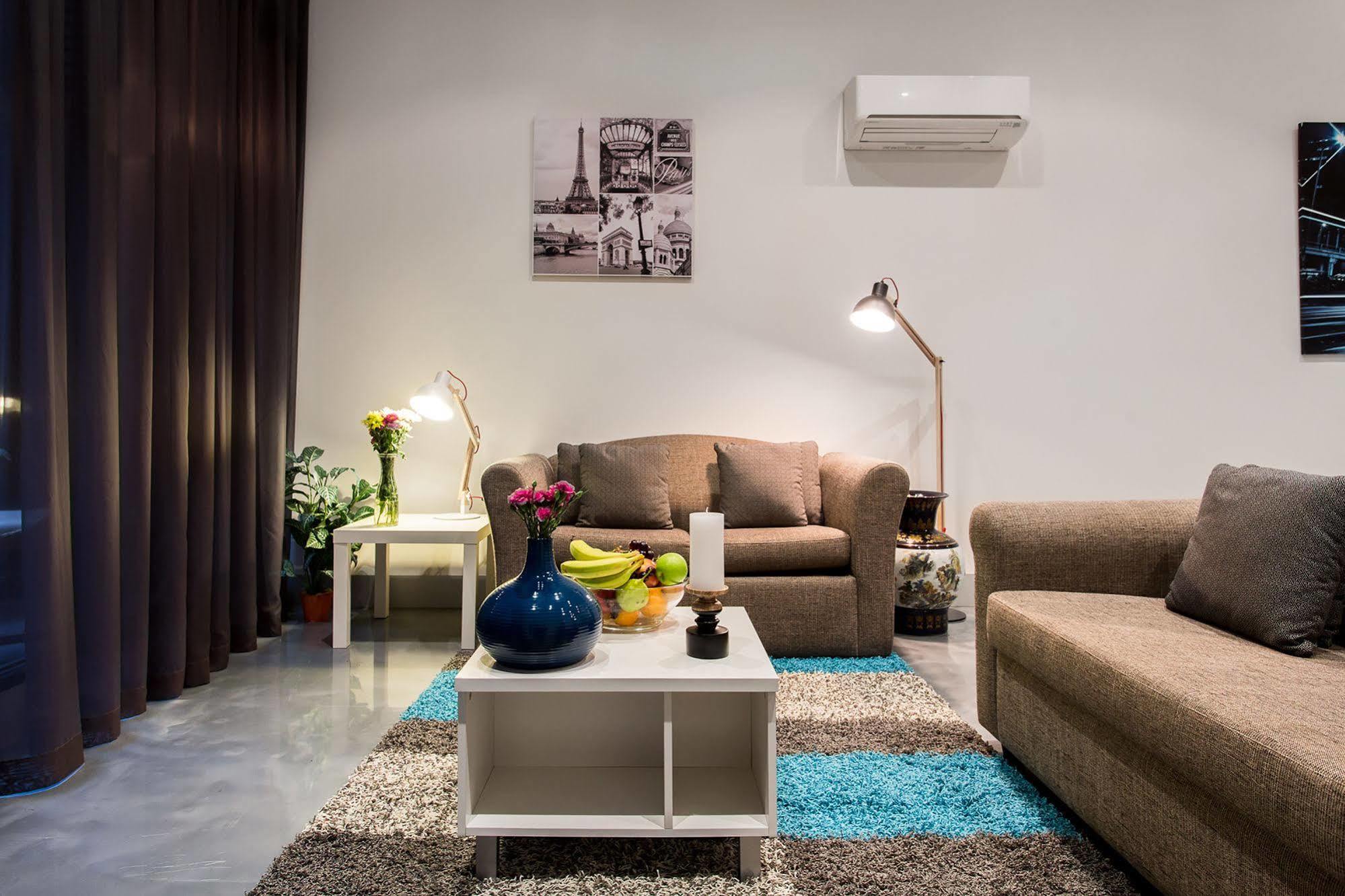 Apartment Anchor On Collins Southern Melbourne