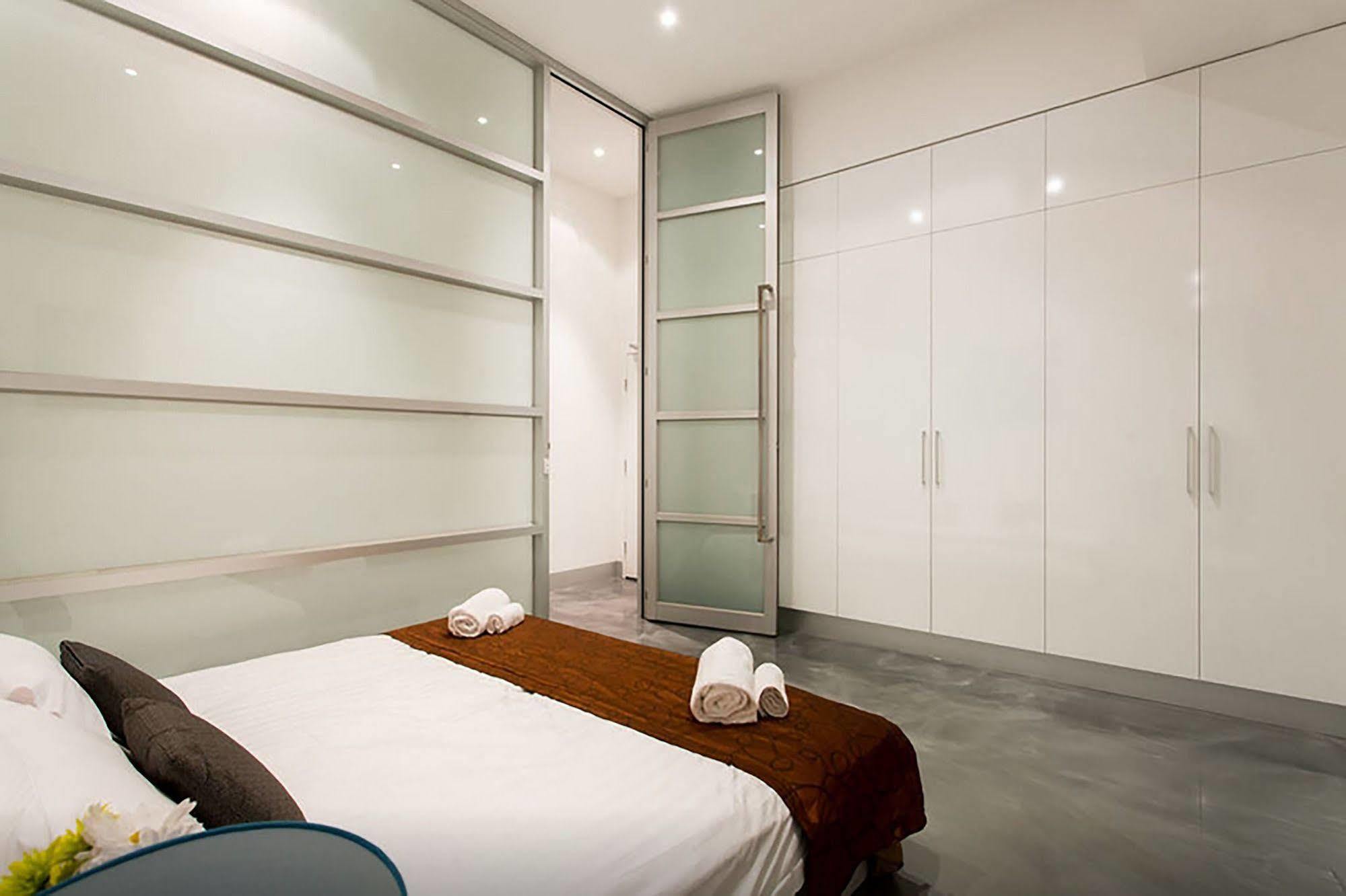 Apartment Anchor On Collins Southern Melbourne