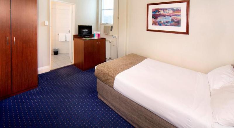 Ibis Styles Kingsgate 3* Melbourne