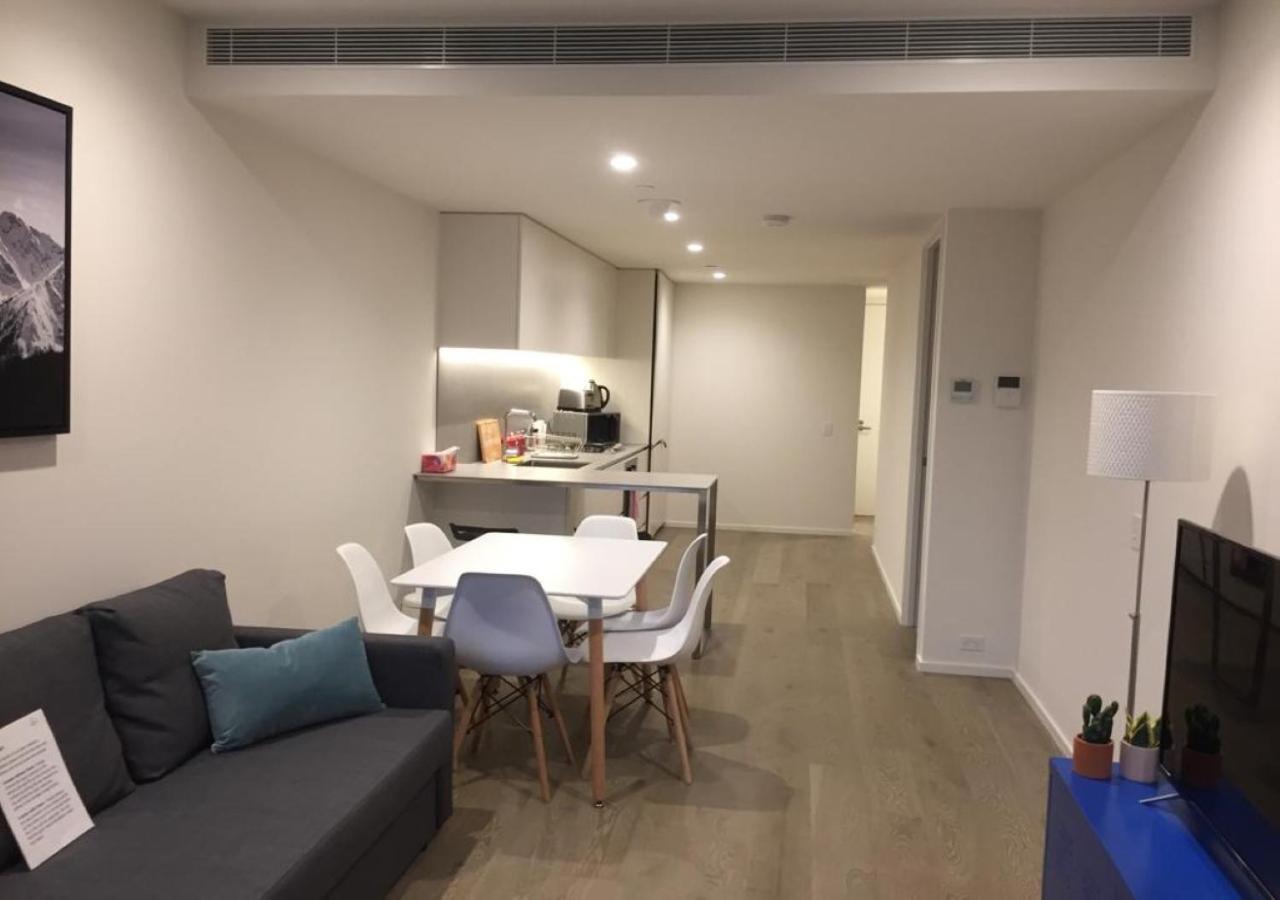 Readyset On Southbank Boulevard Apartment *