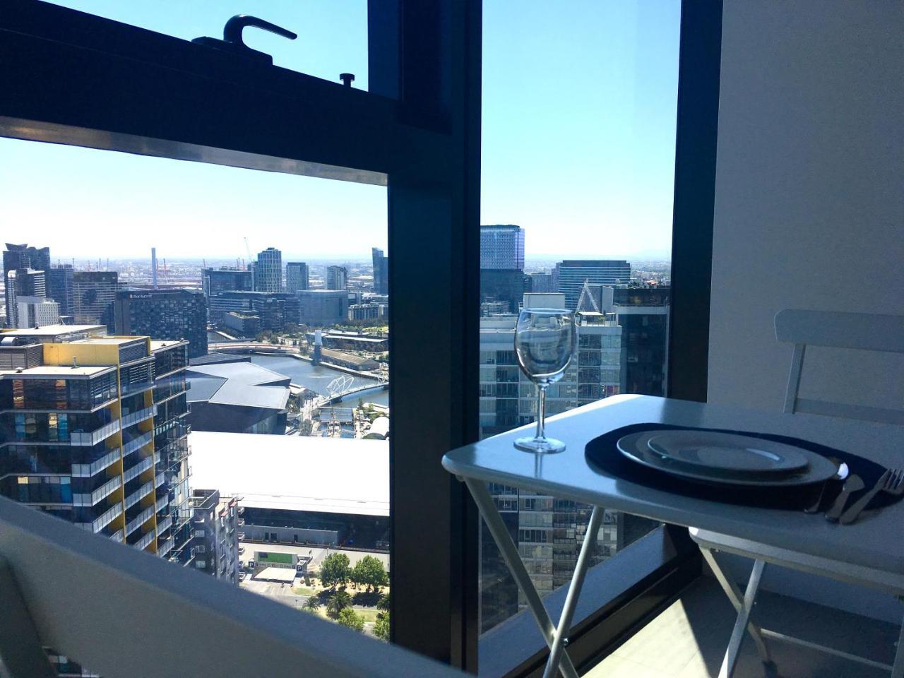 Shadow Play 2bed Ocean View Melbourne