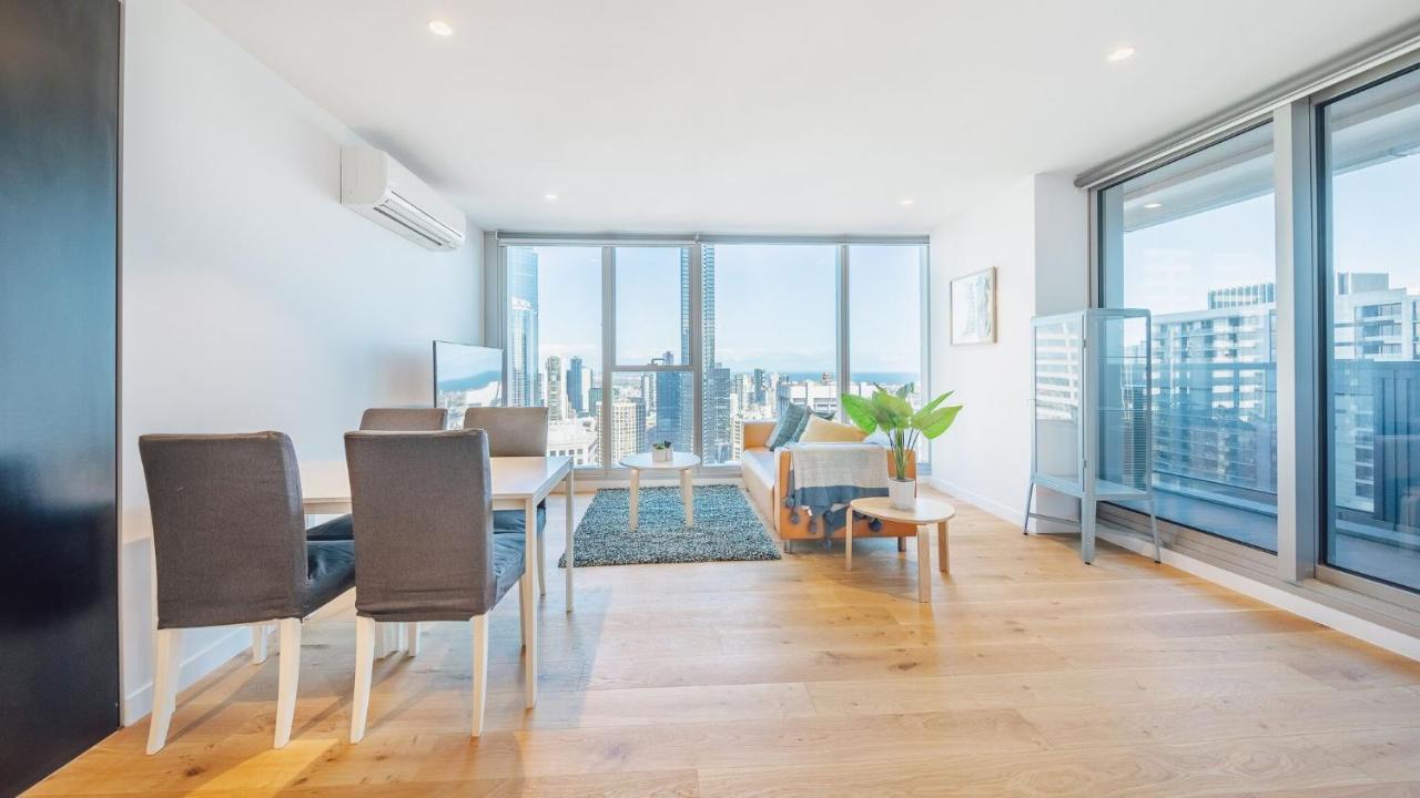 Magnificent 2-bedroom - Skyline View, Cbd Location Apartment *
