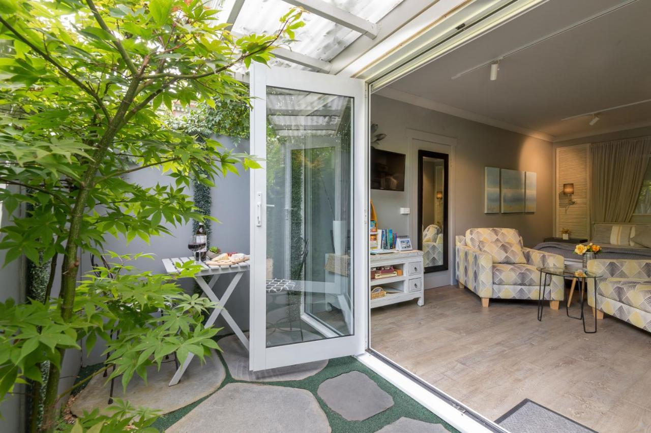 Sailaway House 4* Melbourne