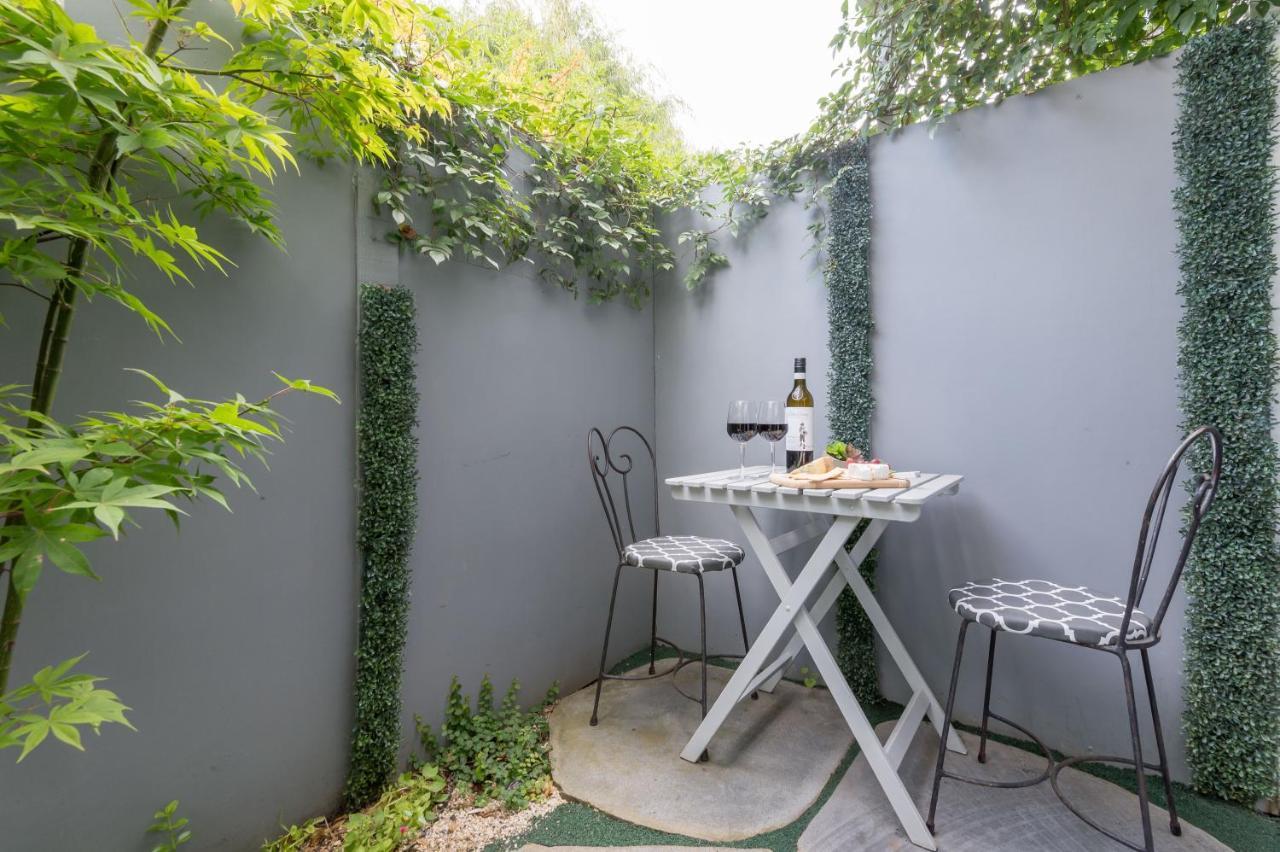 Sailaway House 4* Melbourne