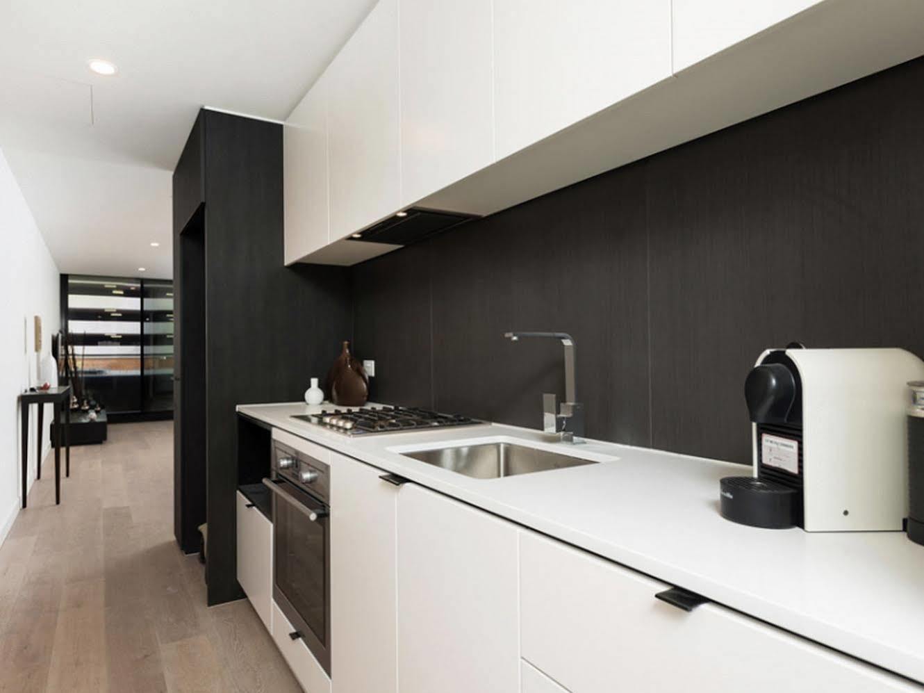 Aparthotel District South Yarra
