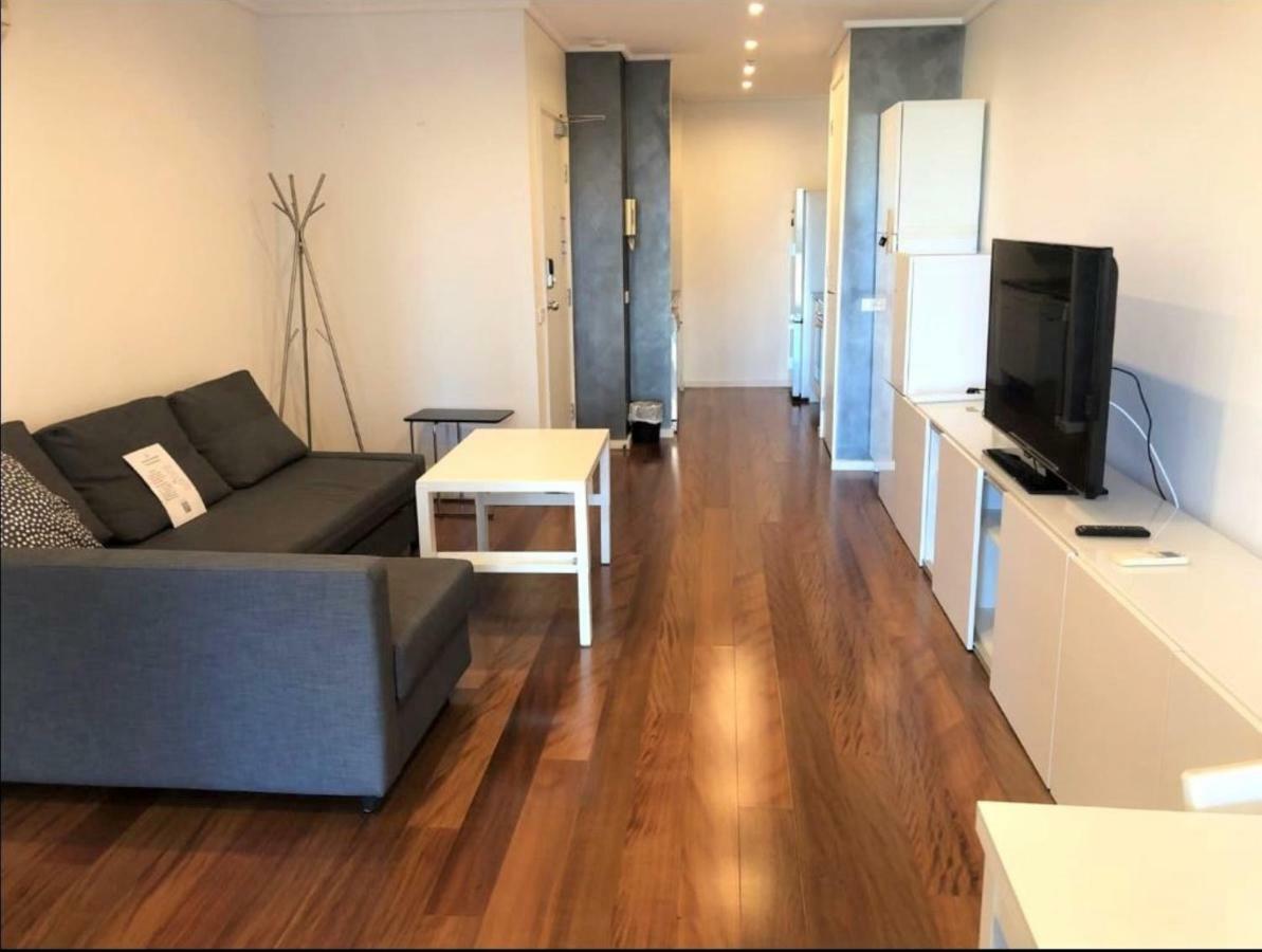 Readyset At Tower Apartment *