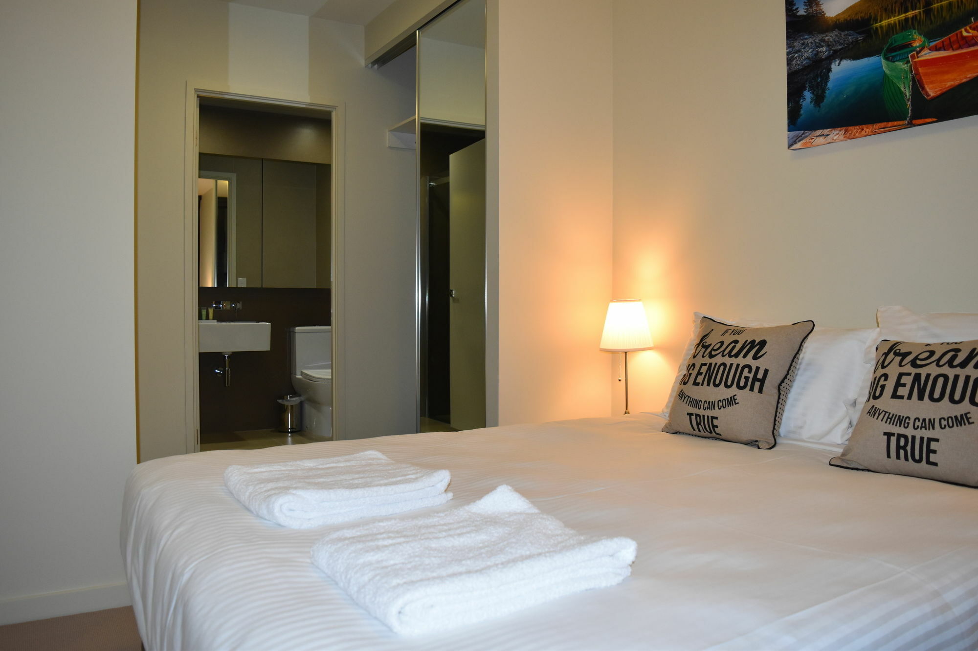 Skyhigh 4* Melbourne