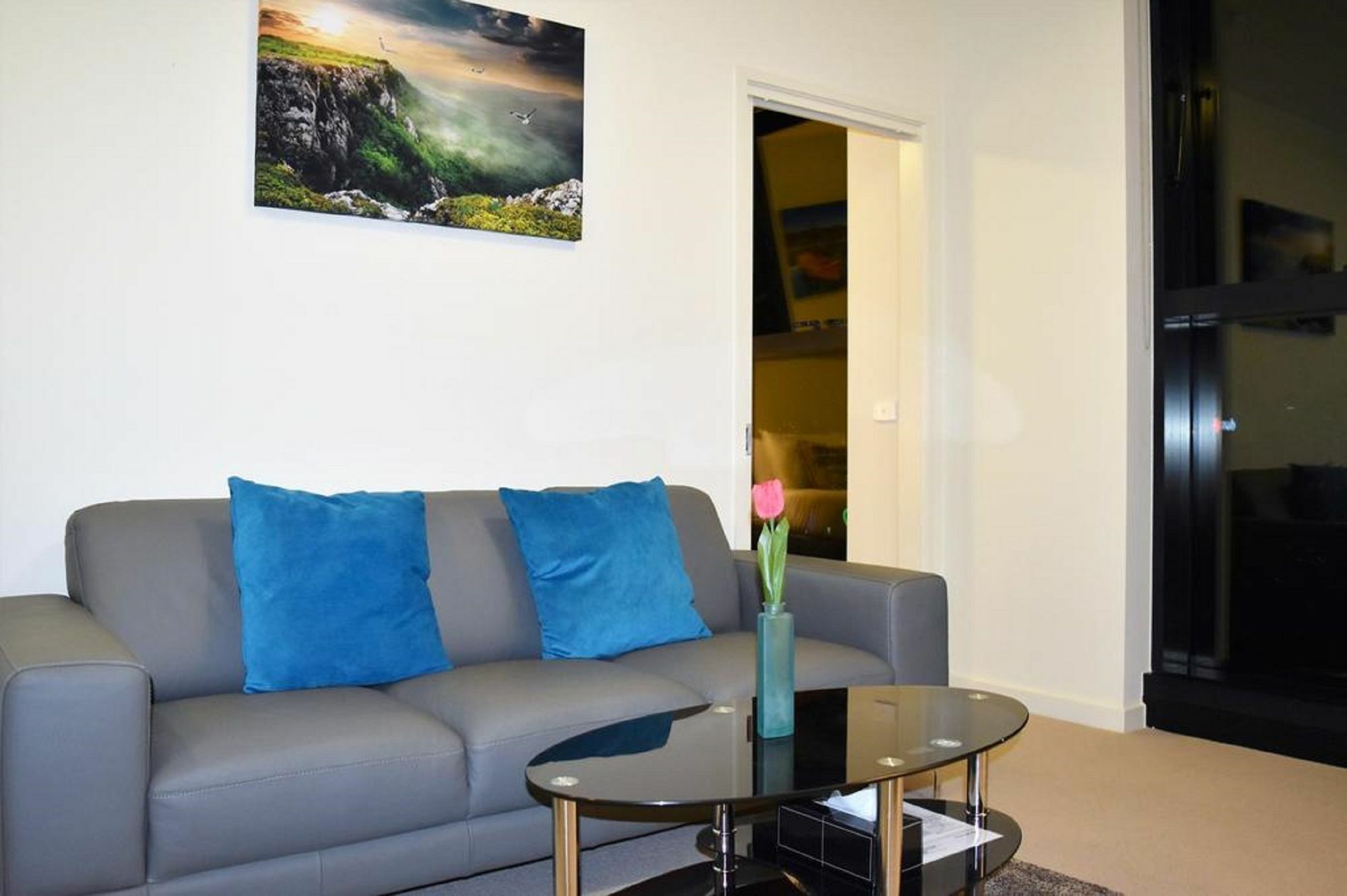 Skyhigh Aparthotel 4*