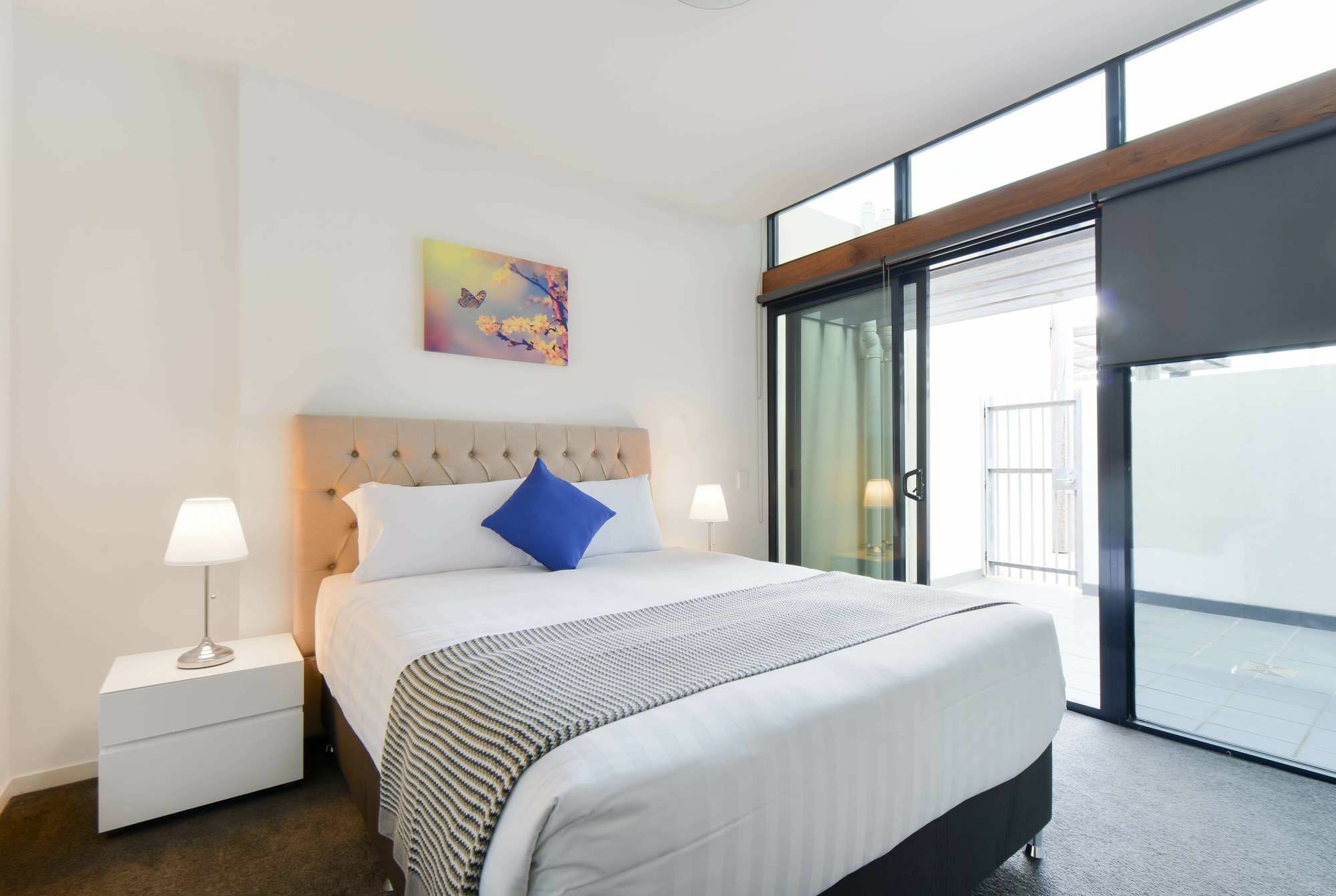 Urbanminder @ Docklands Apartment *