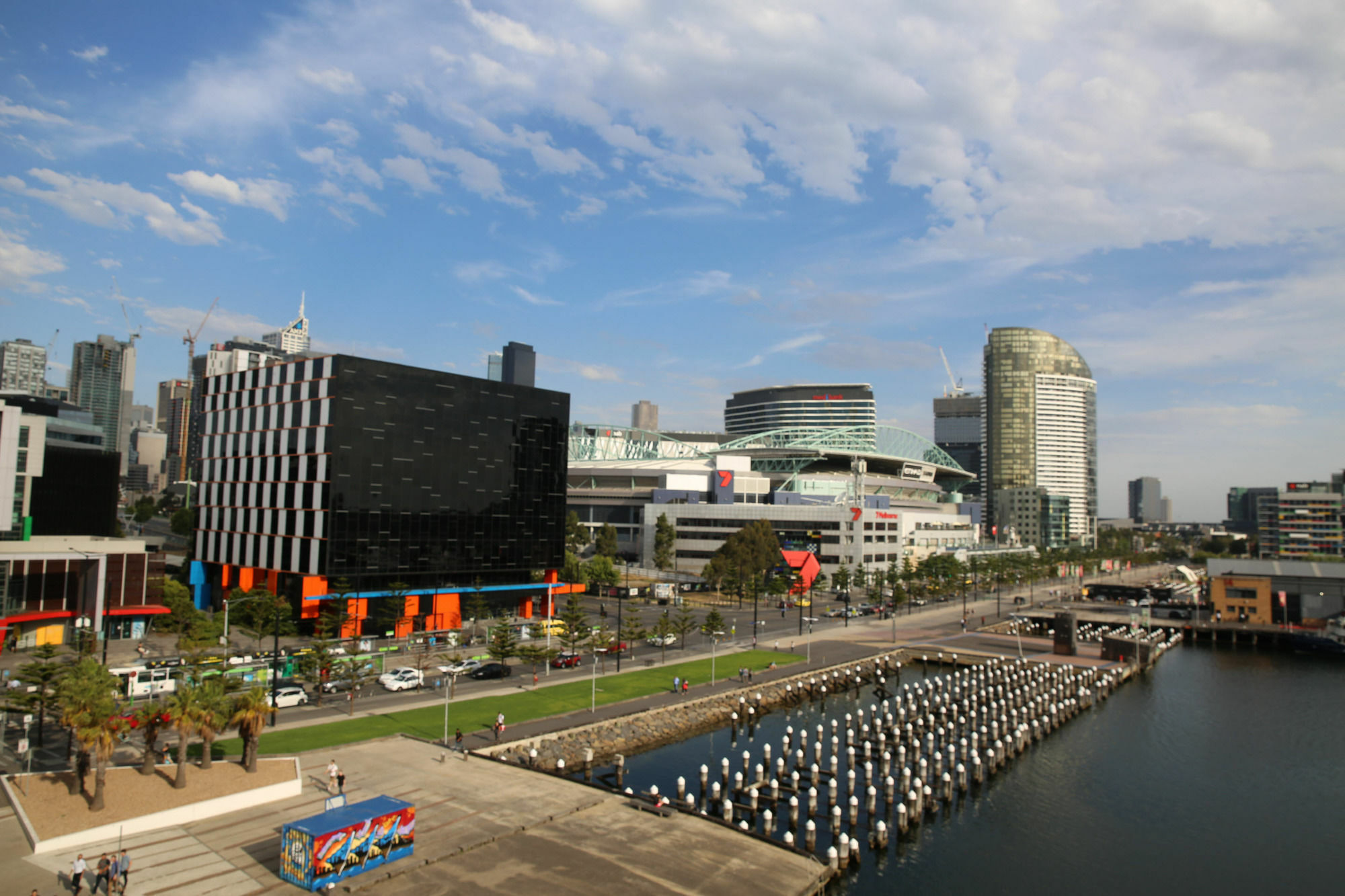 Urbanminder @ Docklands Apartment Melbourne