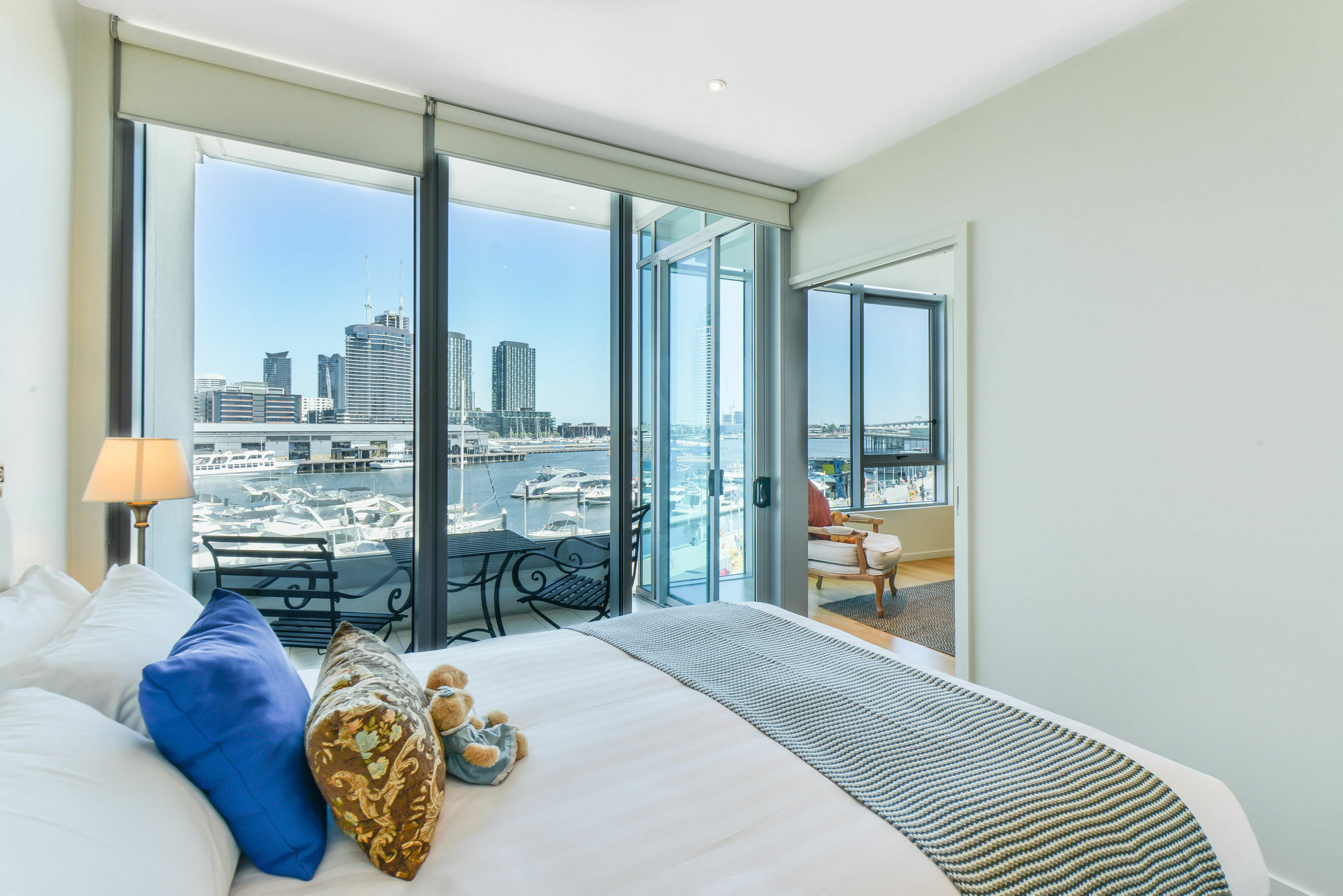 Urbanminder @ Docklands Apartment