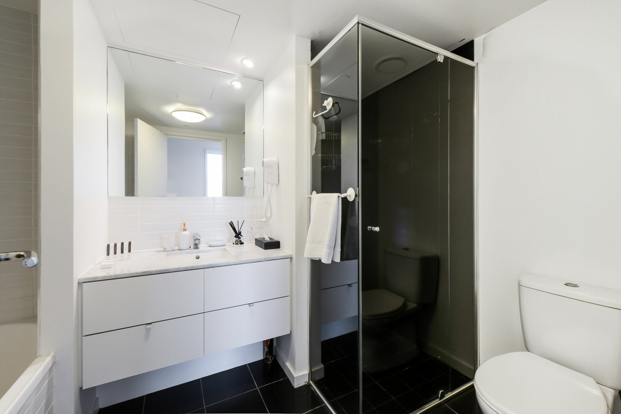 Urbanminder @ Docklands Apartment *