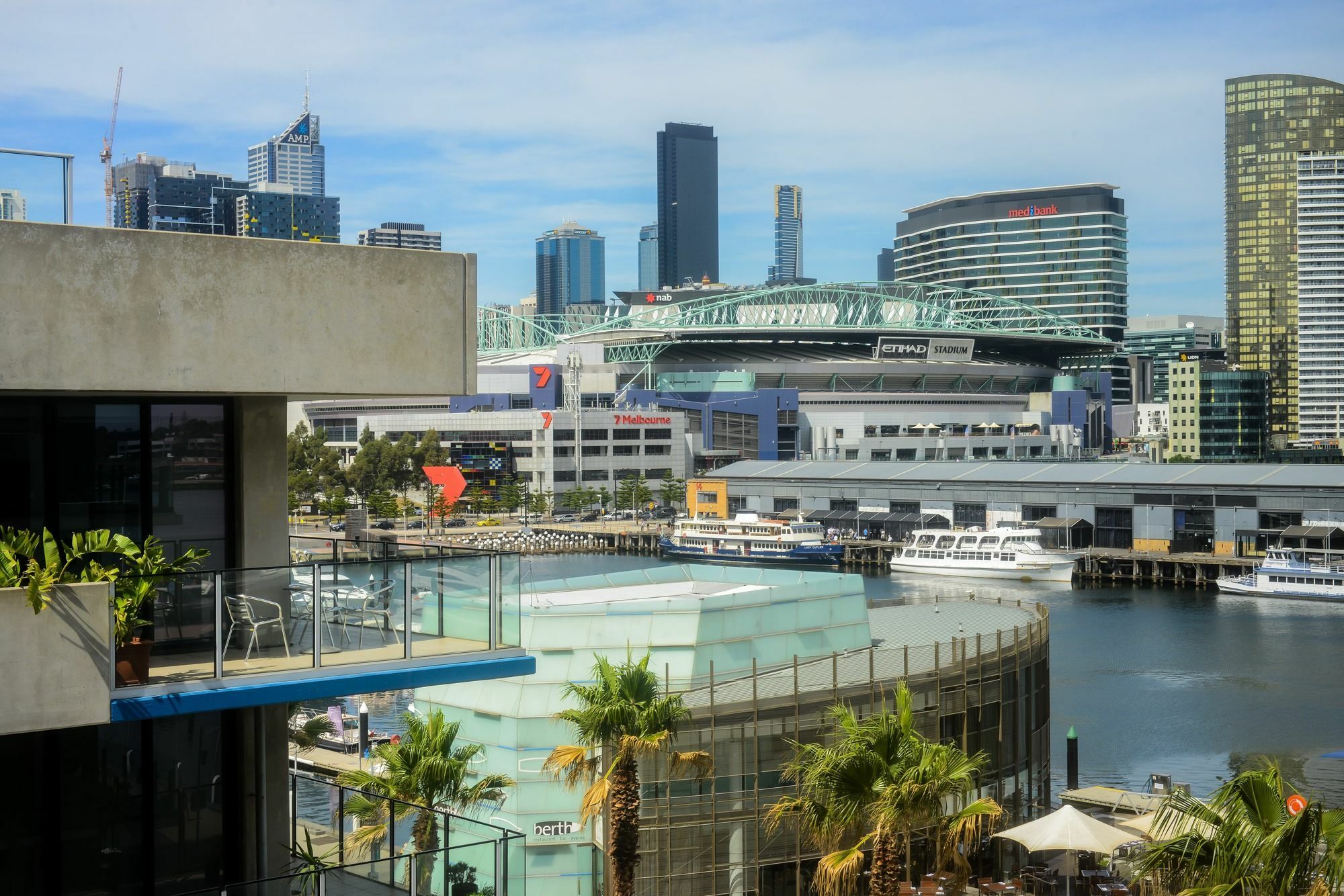 Urbanminder @ Docklands Apartment