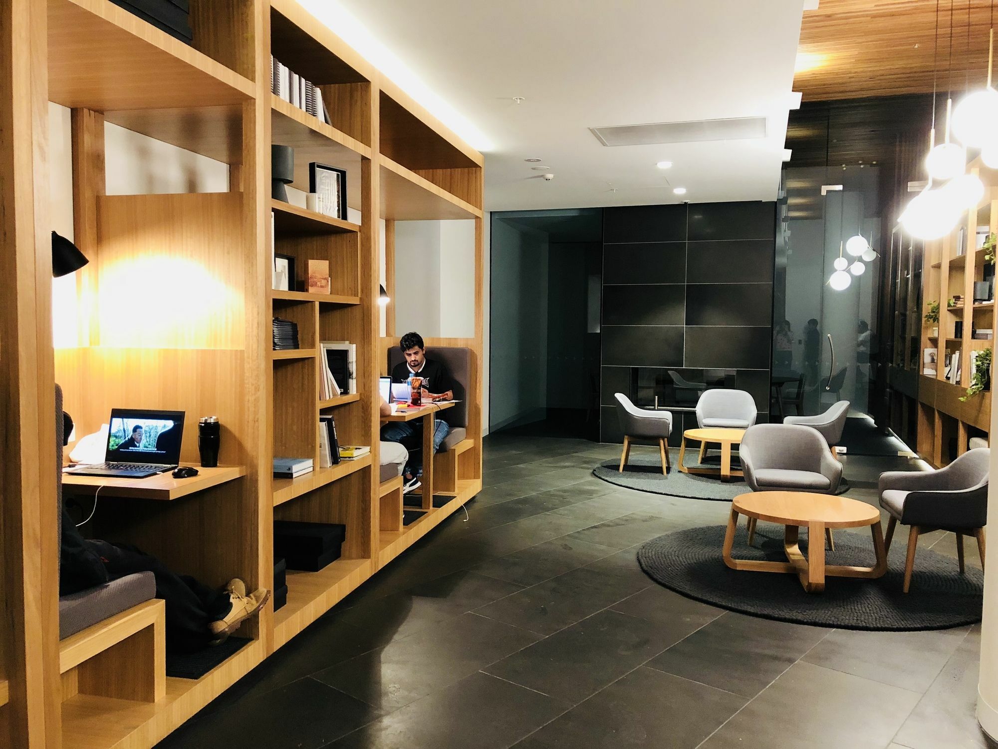 Explore Docklands Lovely Lvl8 Melbourne