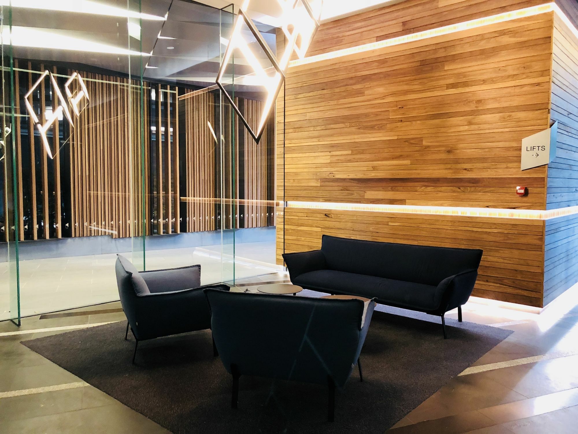 Apartment Explore Docklands Lovely Lvl8 Melbourne