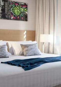 Fraser Place *