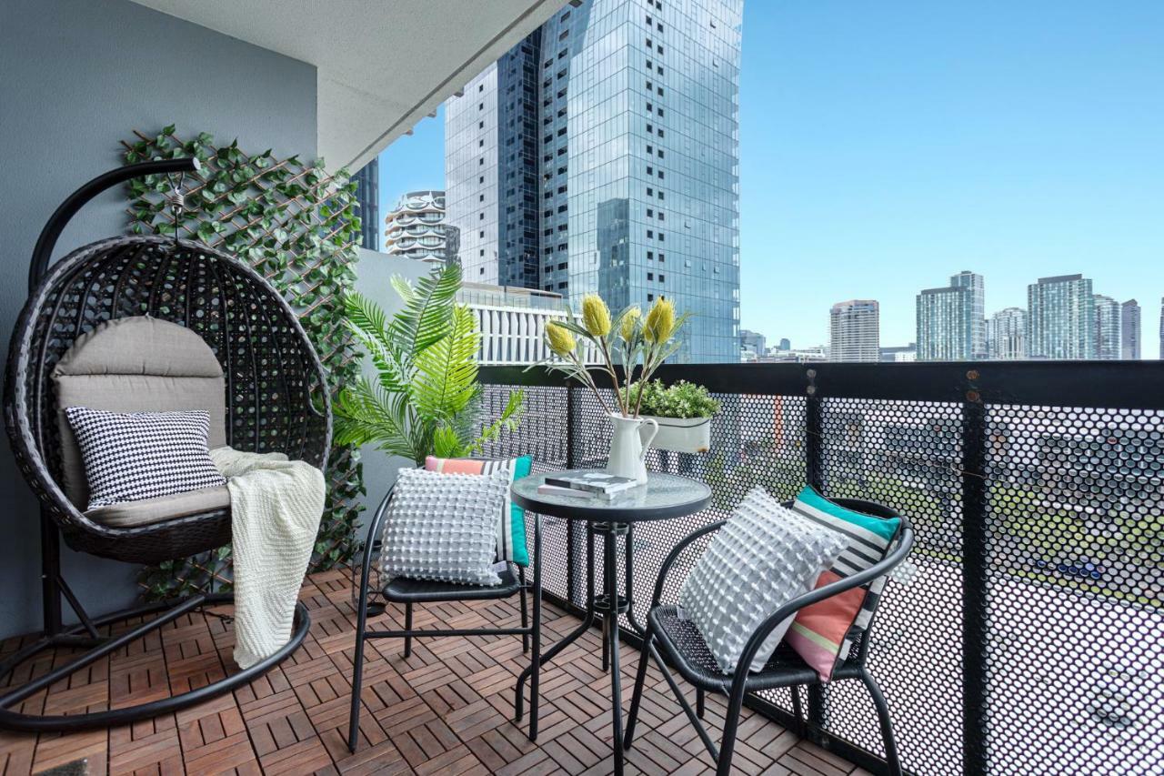 Water Views Lovely 2brs Free Tram Zone Close To Everything *