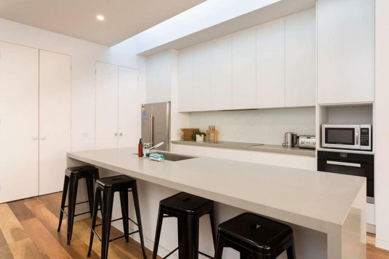 Lola Three Levels Of Style With Rooftop Terrace Bed & Breakfast