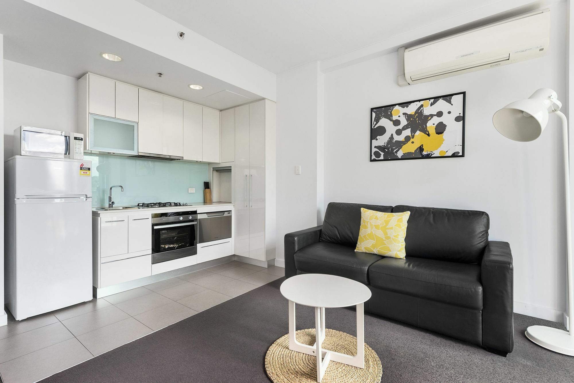 Docklands Private Collection - Harbour Aparthotel