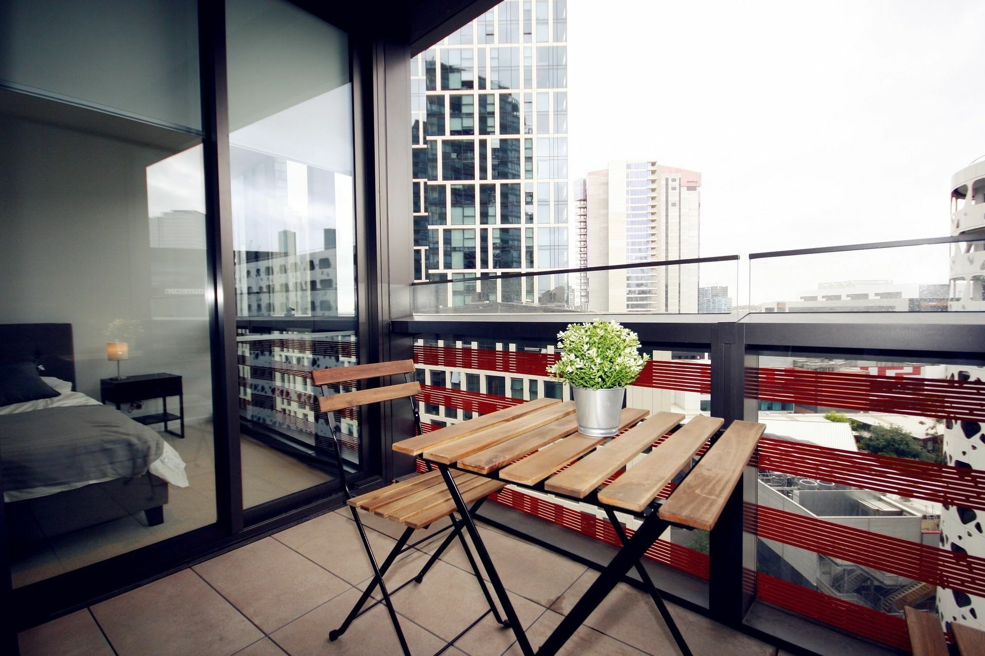 Onelife Docklands Luxury