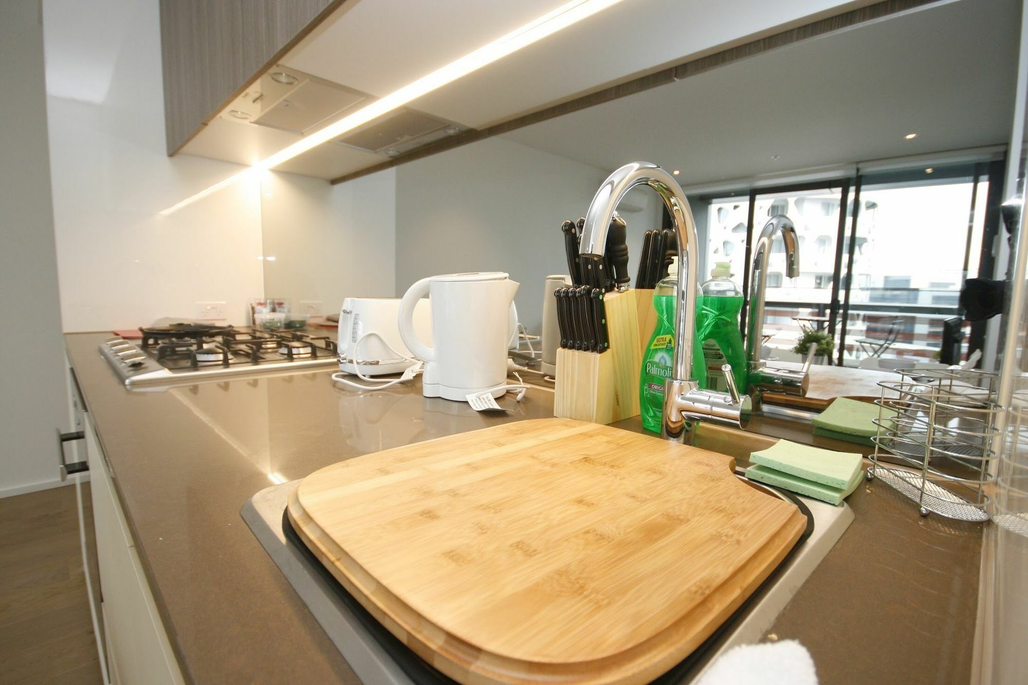 Onelife Docklands Luxury Apartment Melbourne