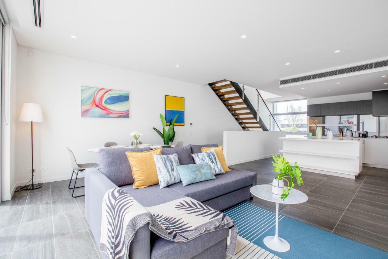 Docklands Waterfront Luxury Apartment Melbourne