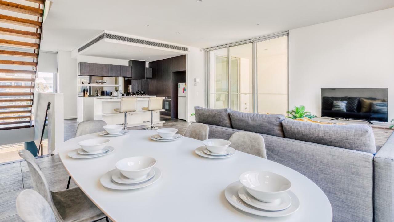 Docklands Waterfront Luxury Apartment *