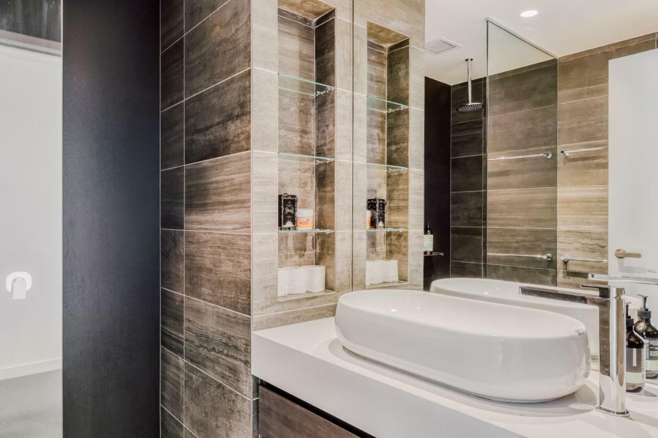 Docklands Waterfront Luxury *