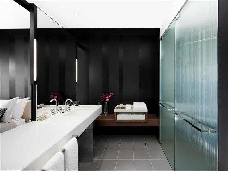 Crown Metropol